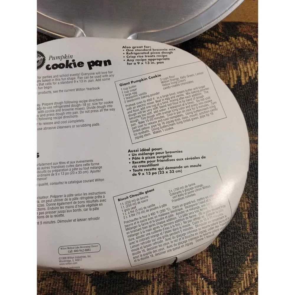 Vintage Wilton Pumpkin Cookie Pan- NWT